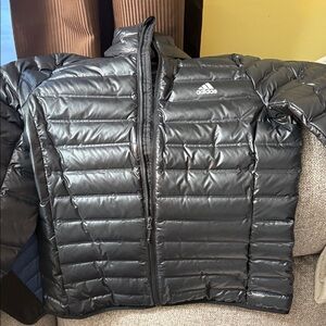 adidas Shiny Black Quilted Puffer Jacket Sz Medium, 2 32Heat jackets M likenew